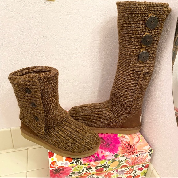 UGG Shoes - UGG Chestnut Knit Button Boots